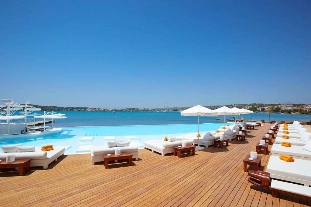 Nikki Beach Pool Party